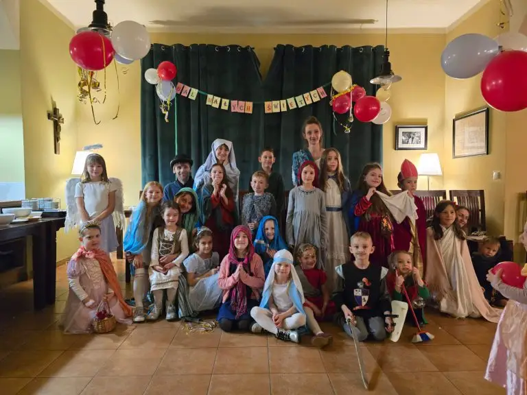 Bal Małych Świętych